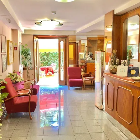 Signa Hotel 2*
